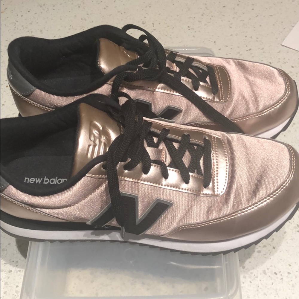 New Balance Metallic Tennis Shoe